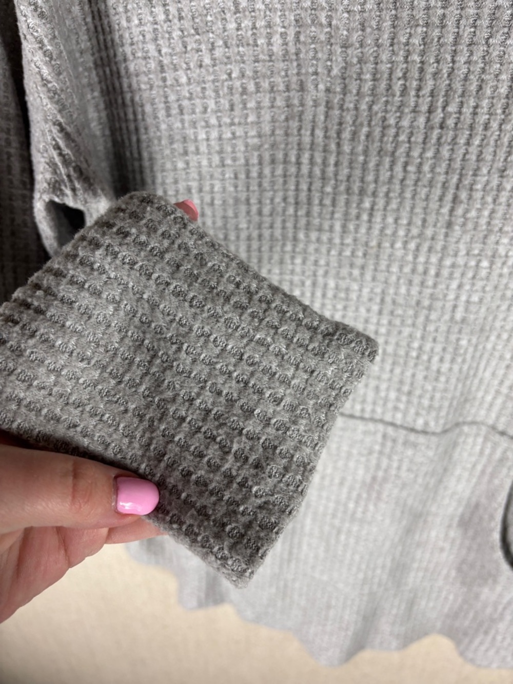 UpWest > Gray Waffle Hooded Sweatshirt Medium - Picture 6 of 10
